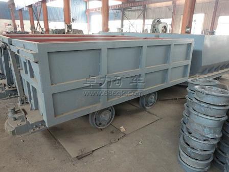 KC單側曲軌側卸式礦車 KC單側曲軌側卸式礦車